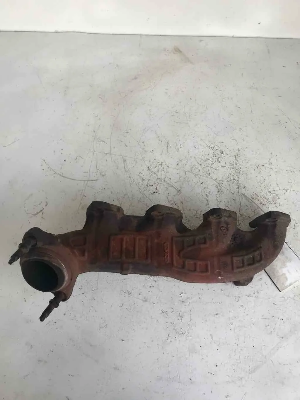 1999 - 2004 FORD EXPEDITION Exhaust Manifold Driver Left 5.4L OEM