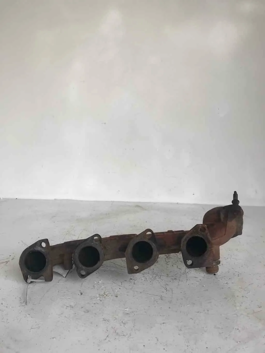 1999 - 2004 FORD EXPEDITION Exhaust Manifold Driver Left 5.4L OEM