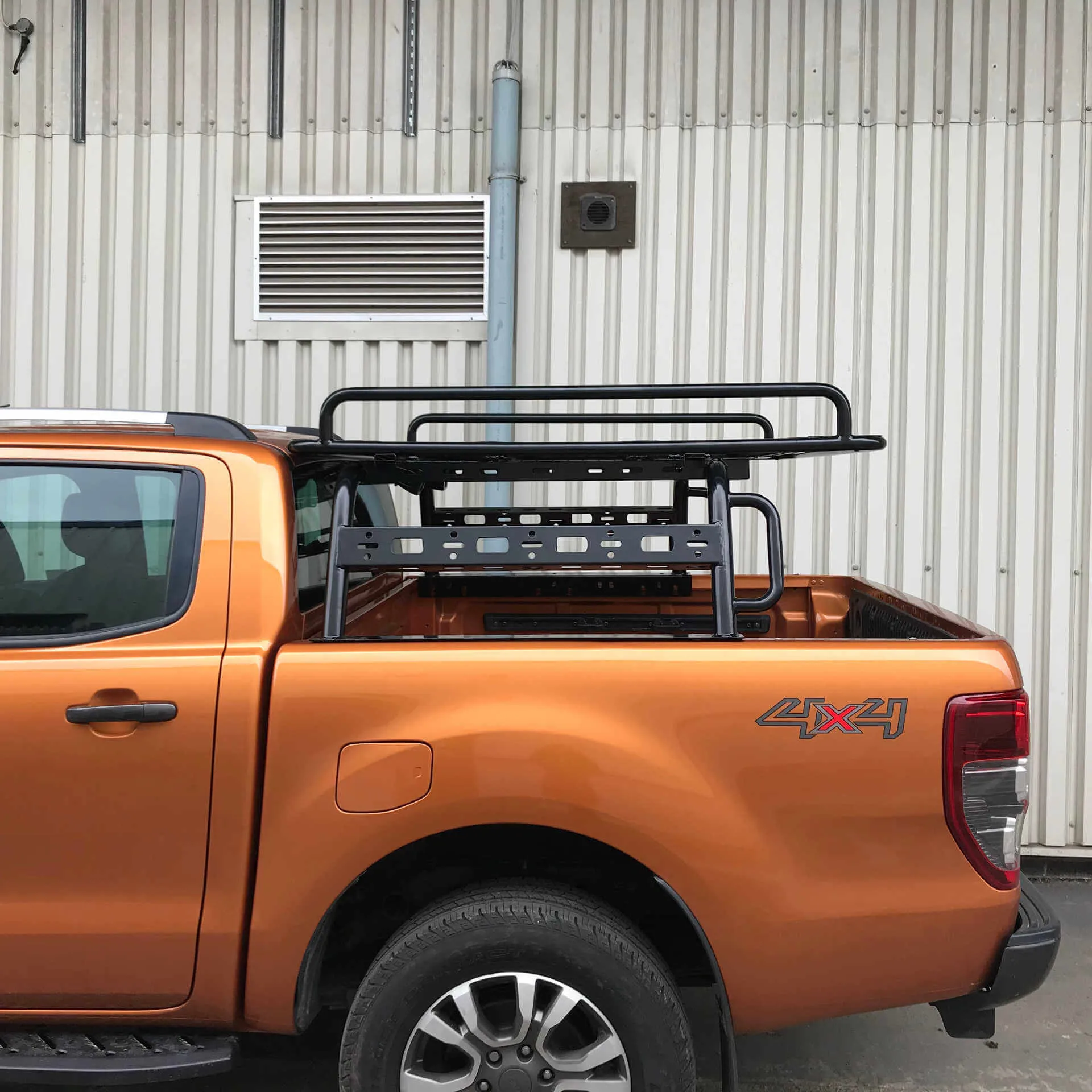 Adjustable Load Bed Cargo Frame with Side Rail Rack for Nissan Navara NP300 15 