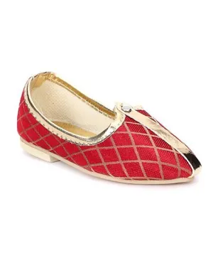 Ethniks Neu Ron Traditional Mojari Shoes - Maroon