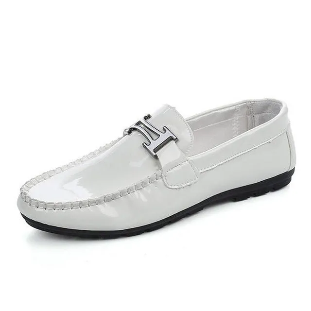 New Arrival Men Fashion Patent Leather Driving Doug Shoes Slip-on Casual Breathable Soft Flats Loafers Shoes Big Size 39-44