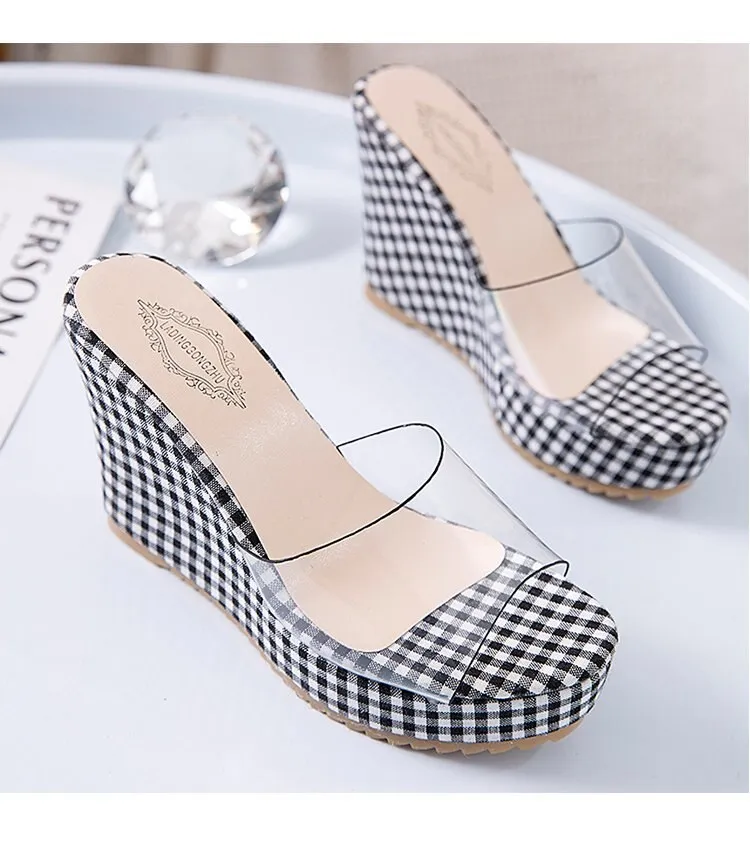 New Summer Women's Slippers Fashion Plaid Cloth Wear-resistant Square Head Wedge Heel Thick Bottom Waterproof Platform Sandals