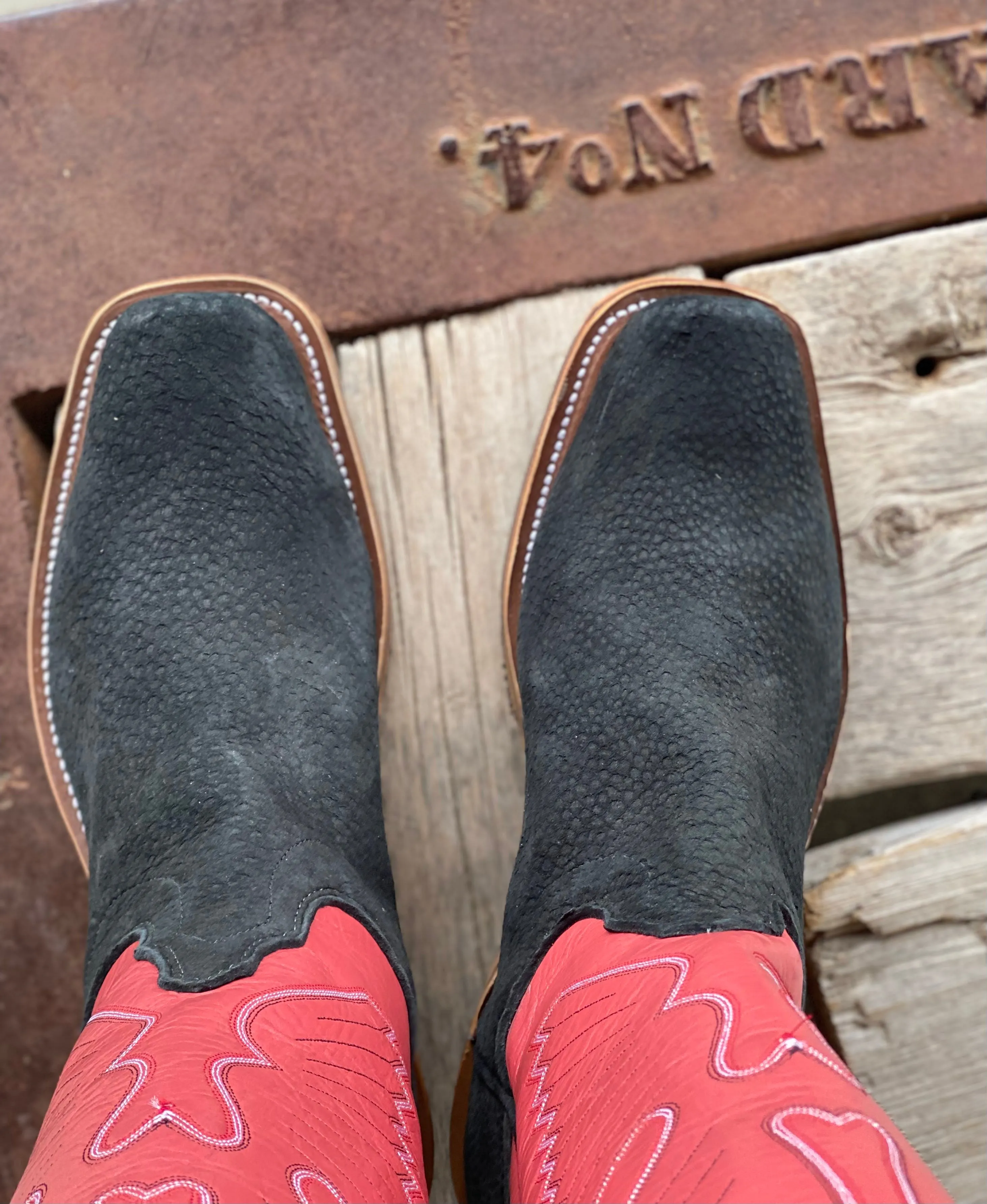 Olathe Boot Co. | Black Carpincho O Toe Boot