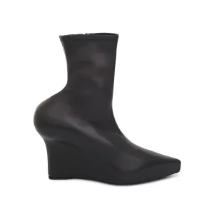 Wedge Ankle Boot in Stretch Leather in Black