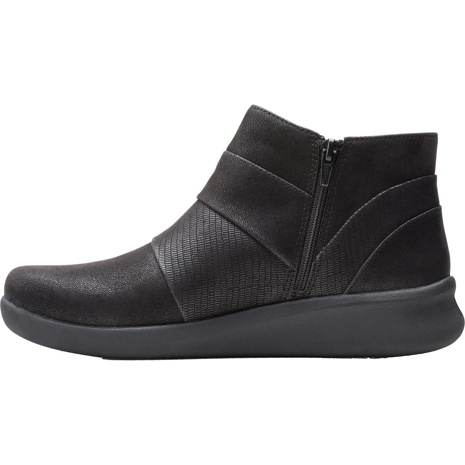 Women's Clarks Cloudsteppers Sillian 2.0 Rise Black Synthetic